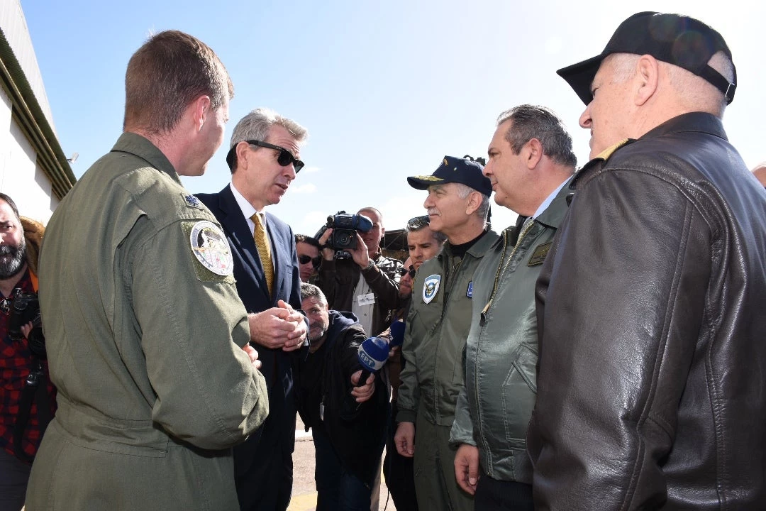 Ισχυροποιείται ο άξονας κατά της Τουρκίας: Τι μήνυμα έστειλε ο Τ. Πάιατ – Κέντρο στρατιωτικής αεροπορικής εκπαίδευσης προανήγγειλε ο Π. Καμμένος